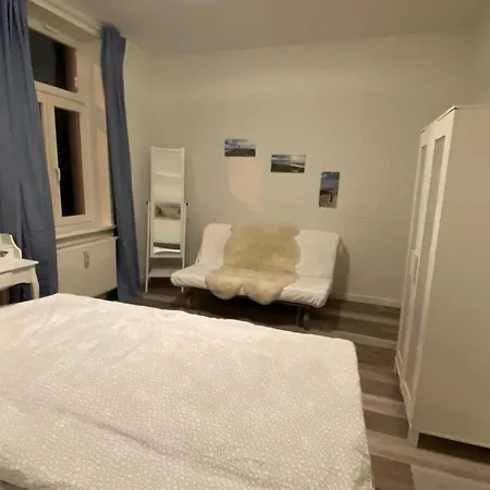Apartment N A U T I C A - Ruhige Maritime Ferienwohnung Mit Balkon Familienfreundlich