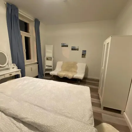 Apartment N A U T I C A - Ruhige Maritime Ferienwohnung Mit Balkon Familienfreundlich